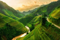 Top ngọn núi ấn tượng nhất TG, Mù Căng Chải cũng góp mặt 