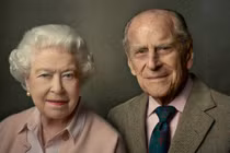 Vì sao Nữ hoàng Elizabeth và Hoàng thân Philip ngủ riêng hơn 7 thập kỷ? 