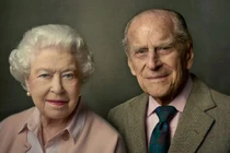 Vì sao Nữ hoàng Elizabeth và Hoàng thân Philip ngủ riêng hơn 7 thập kỷ? 