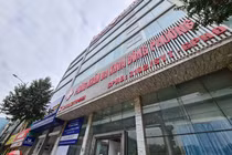 Hà Nội: Lý do gì khiến các cơ quan chức năng chưa vào cuộc vụ phòng khám Đông Phương bị tố cáo chặt chém?