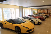 "Thiên đường" siêu xe trăm tỷ giữa lòng Hà Nội