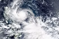 Video: Quái vật “Noru”, siêu bão cuồng phong sắp đổ bộ Việt Nam