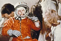 Bất ngờ lý do phi hành gia Liên Xô mang theo súng lên vũ trụ