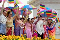 Video: Lần đầu tiên LGBT Thái Lan được diễu hành đòi bình đẳng giới