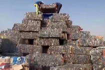 Video: Kim tự tháp khổng lồ ở Ai Cập được xây dựng bằng... rác