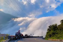 Video: Ngỡ ngàng với “thác mây” tại Việt Nam