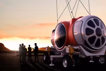 Video: Tour du lịch vũ trụ giảm giá mạnh, hút nhiều khách đăng ký