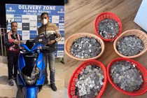 Video: Người đàn ông Ấn Độ mang bao tải tiền xu đi mua xế xịn 