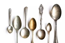 Video: Phát hiện hơn 60 chiếc thìa kim loại đủ kích cỡ trong dạ dày