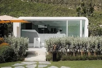 Video: Quán café có kiến trúc ấn tượng hệt như một bộ phim viễn tưởng