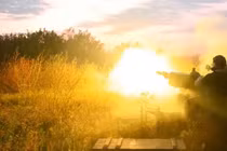 Mỹ và NATO gấp rút chuyển các hệ thống phòng không tới Ukraine