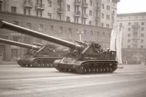 ‘Siêu pháo hạt nhân đáng sợ nhất thế giới’ 2B1 Oka của Liên Xô