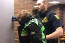 Rợn tóc gáy kẻ trộm bộ xương người 100 năm tuổi... nấu nước uống