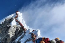 Lý do đỉnh Everest thành nơi "chầu thần chết” với hàng loạt tử thi 