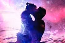 Cảnh báo đáng sợ khi làm "chuyện ấy" ngoài vũ trụ