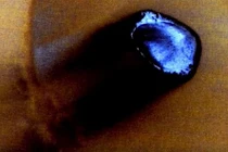 Google Mars lộ hình ảnh UFO của người ngoài hành tinh?