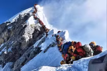 "Sốc" điều xảy ra với cơ thể người ở "địa ngục sống Everest"