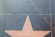 Sự thật tên H'Hen Niê khắc sao trên Đại lộ Danh vọng ở Mỹ