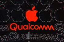 Apple và Qualcomm bất ngờ đình chiến, iPhone 5G ra mắt sớm?