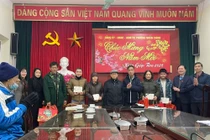 Chủ tịch Phan Xuân Dũng thăm, chúc Tết tại phường Nhân Chính