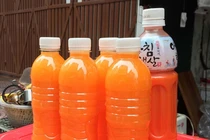 Ngày vắt 5 tạ cam, dân vỉa hè kiếm tiền triệu mùa dịch COVID-19