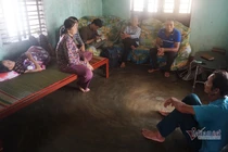 Thắt lòng cảnh làng biển ngóng tin 23 ngư dân đang mất tích