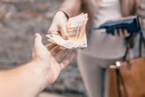 Dù tài giỏi đến đâu, không làm bốn điều này sẽ có quả báo!