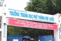 PCT xã Phú Quốc thi tốt nghiệp THPT: Rớt 2 lần, dùng bằng giả