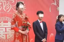 Cả làng tới xem đám cưới vì ngoại hình cô dâu và chú rể đối nghịch