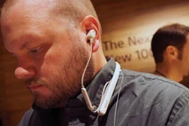 3 tai nghe không dây cao cấp chống ồn đáng “đồng tiền bát gạo”