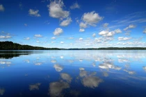 Đất nước nhỏ nhưng giàu và hạnh phúc, nhiều dịch vụ miễn phí cho người dân