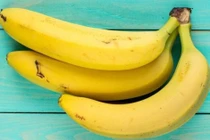 Mẹo đơn giản giữ chuối tươi lâu