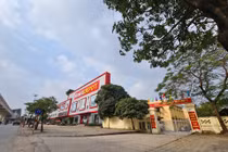 Hà Nội: Đất quốc phòng bị “xẻ thịt” thành cửa hàng, showroom ô tô?