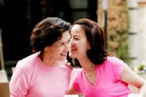 Tết đến là mẹ chồng lại chi tiền đặt vé cho cả nhà đi du lịch