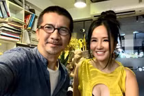 Hồng Nhung tuổi 30 so với 50 nhan sắc chẳng khác biệt