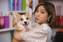 Bất ngờ với sức vóc tuổi 39 của MC Hoàng Linh