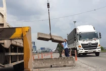 Tháo dỡ 51 chốt kiểm soát dịch Covid-19 ở cửa ngõ TP HCM