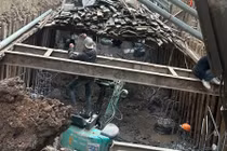 Hà Nội: Nhà bị nứt, lún vì công trình xây dựng bên cạnh