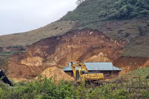Sơn La: Hé lộ “ông trùm” xẻ đồi, khoét núi khai thác khoáng sản Talc trái phép