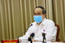 Ông Nguyễn Thiện Nhân: Nên bỏ cách lấy mẫu xét nghiệm dùng que chọc mũi