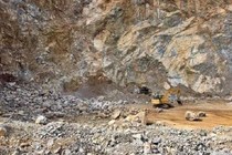 Ninh Bình: Loạt dự án khai thác khoáng sản sai phạm… điểm tên Hướng Dương, Xuân Thành