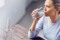 Nguyên tắc khi uống nước bạn không được quên 