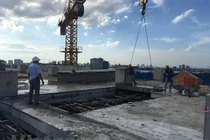 Hà Nội: Hoàn thành phá dỡ tầng 18 của tòa nhà 8B Lê Trực