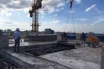 Hà Nội: Hoàn thành phá dỡ tầng 18 của tòa nhà 8B Lê Trực