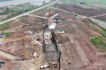 Vụ nhà máy nước sạch Phú Mỹ Tân: Nghi vấn “dàn xếp” ép công trình nước sạch xuống đáy kênh?