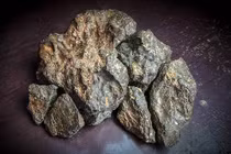 Video: Thiên thạch từ Mặt Trăng giá 500.000 USD 