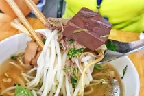 Đặc sản không thể bỏ lỡ ở Buôn Ma Thuột, ăn một tô là no cả buổi