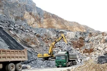 Ông chủ cty Xi măng Sông Lam nổ mìn khai thác đá nghi làm nứt nhà dân là ai?