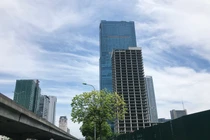 Tòa tháp nghìn tỷ của Vicem nằm “trơ xương” giữa đất vàng Hà Nội