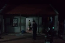 Lẻn vào nhà hàng xóm cưỡng hiếp người phụ nữ bị tâm thần từ nhỏ